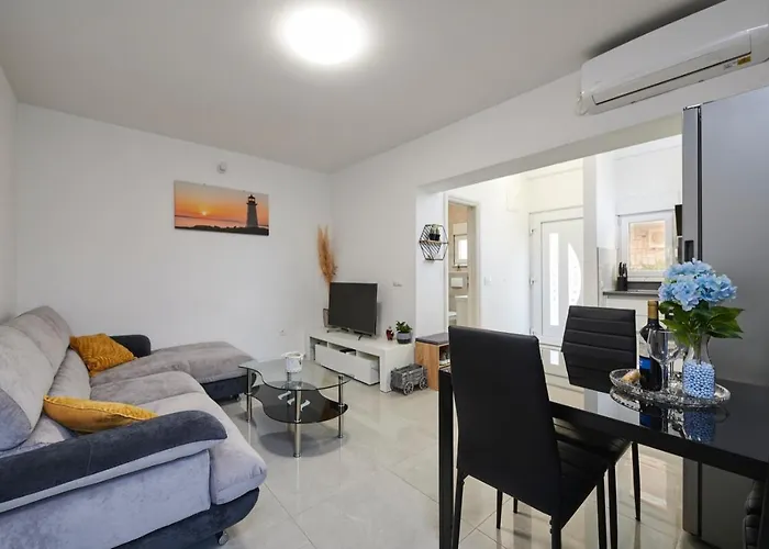 Apartment Josip Ciovo